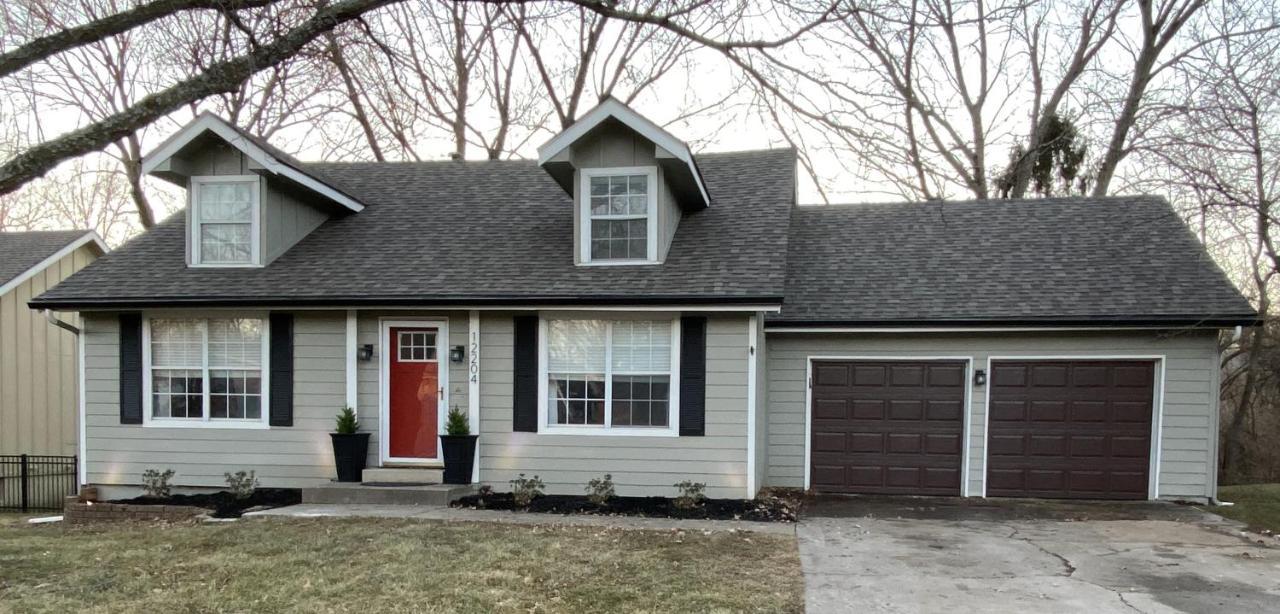 Here It Is! Cool Cape Cod-3 Br-2.5 Bath-12 Guests Олэт Экстерьер фото