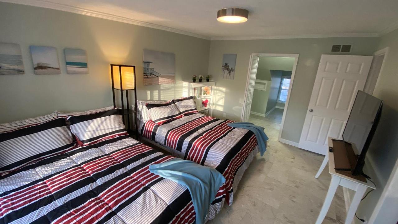 Here It Is! Cool Cape Cod-3 Br-2.5 Bath-12 Guests Олэт Экстерьер фото