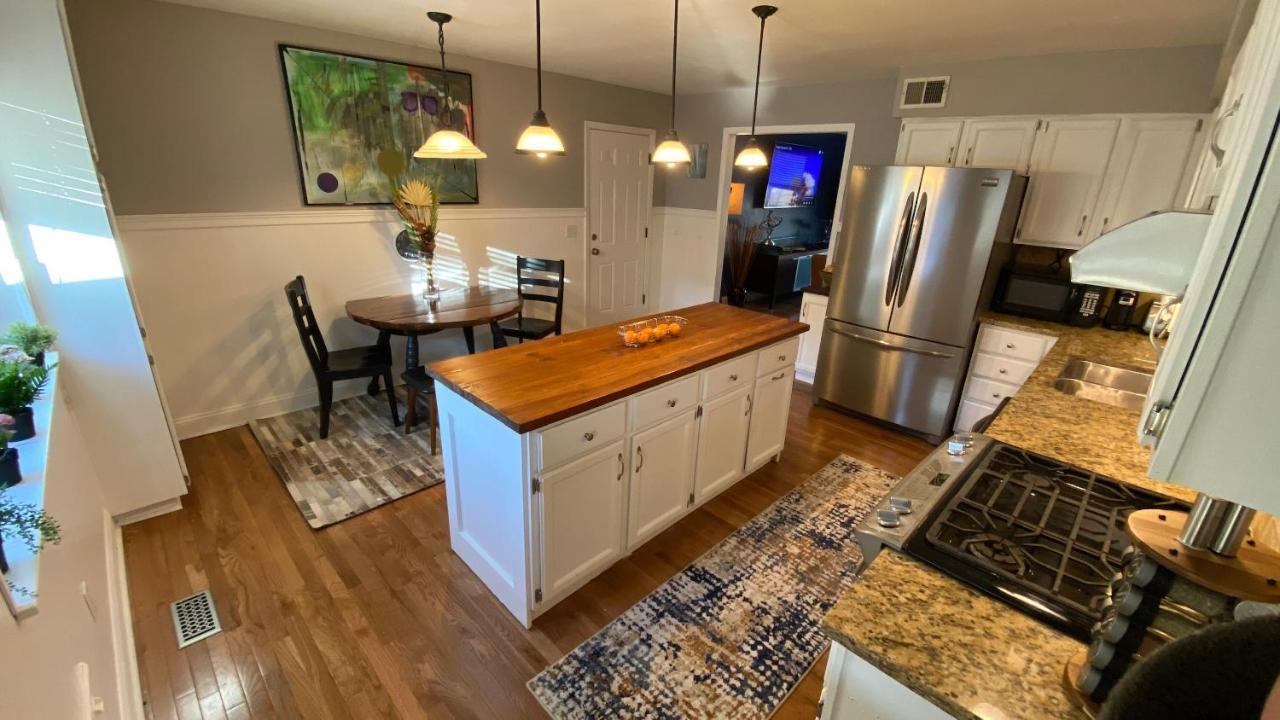 Here It Is! Cool Cape Cod-3 Br-2.5 Bath-12 Guests Олэт Экстерьер фото